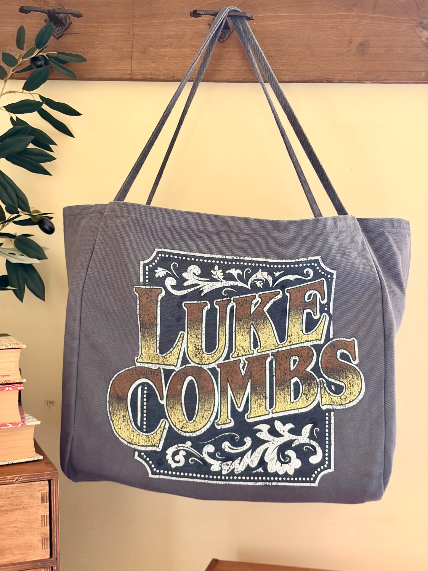 Luke Combs - Gray