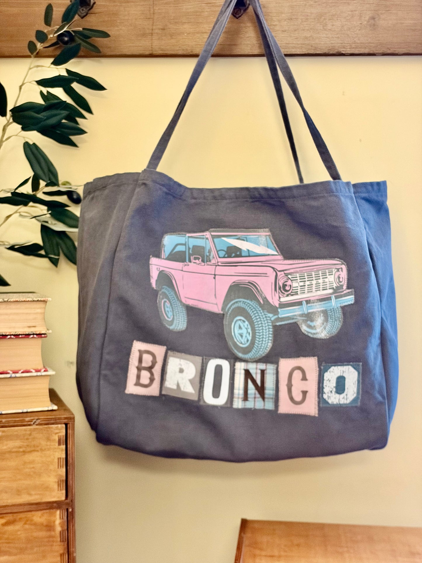 Bronco -Gray