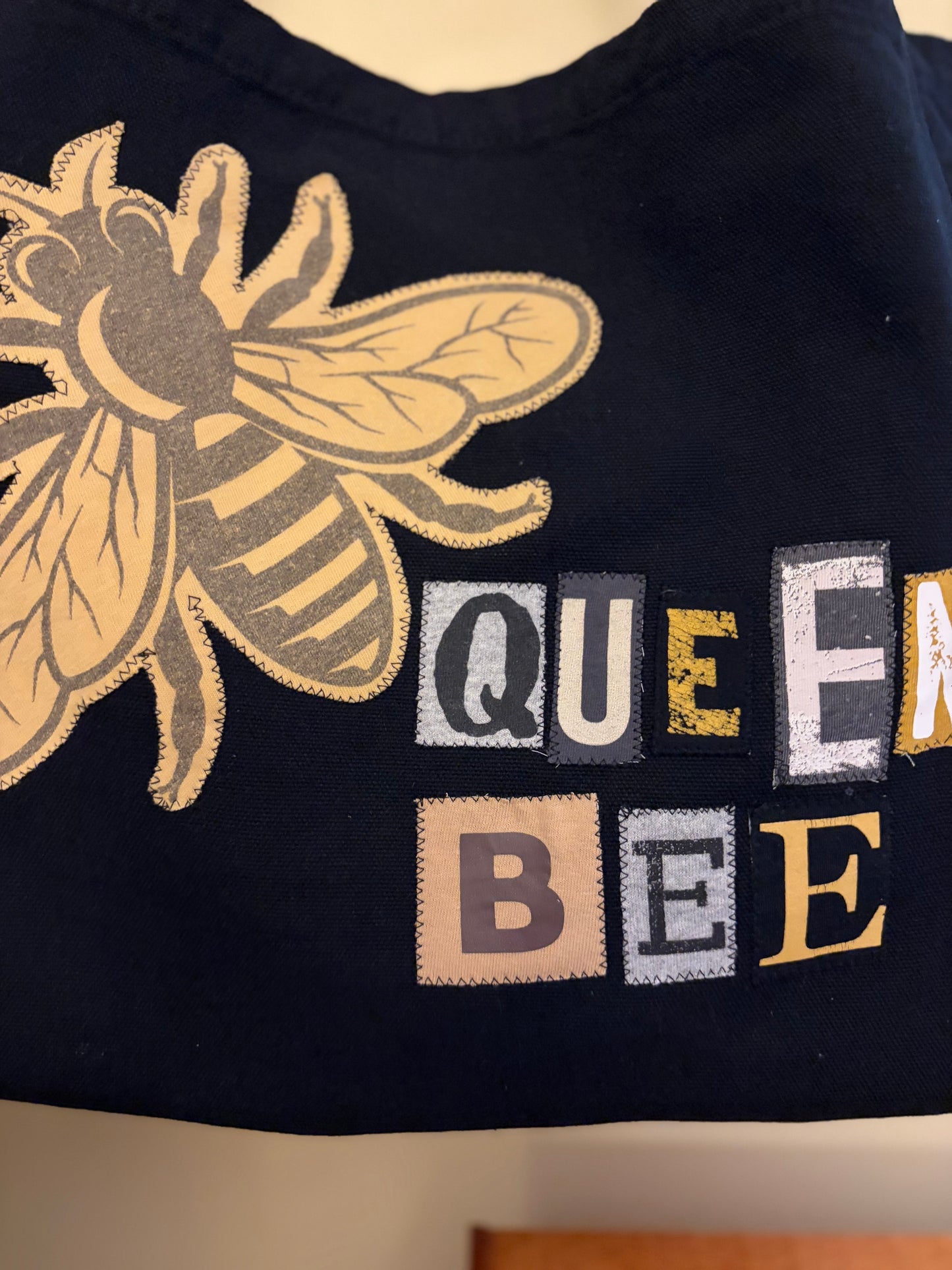 Queen Bee - Black