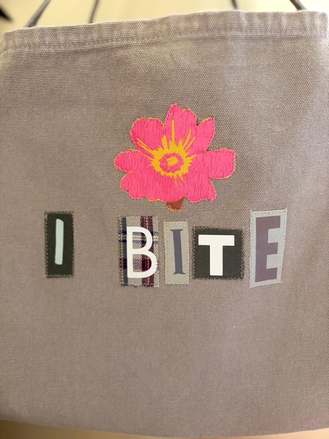I Bite - Sand